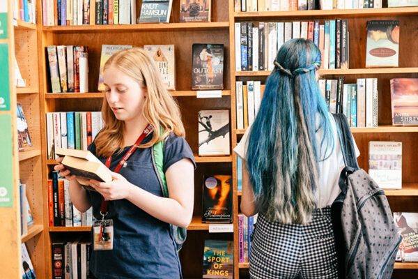 students in the biggest book shop in oxford lowres