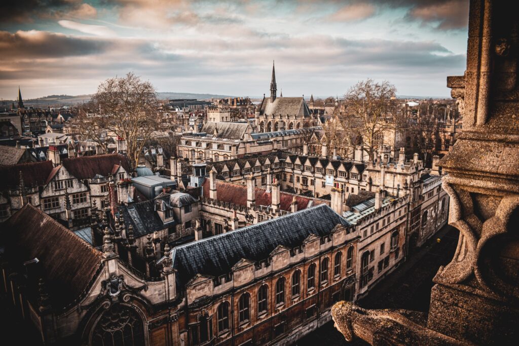 A guide to studying at Oxford 3