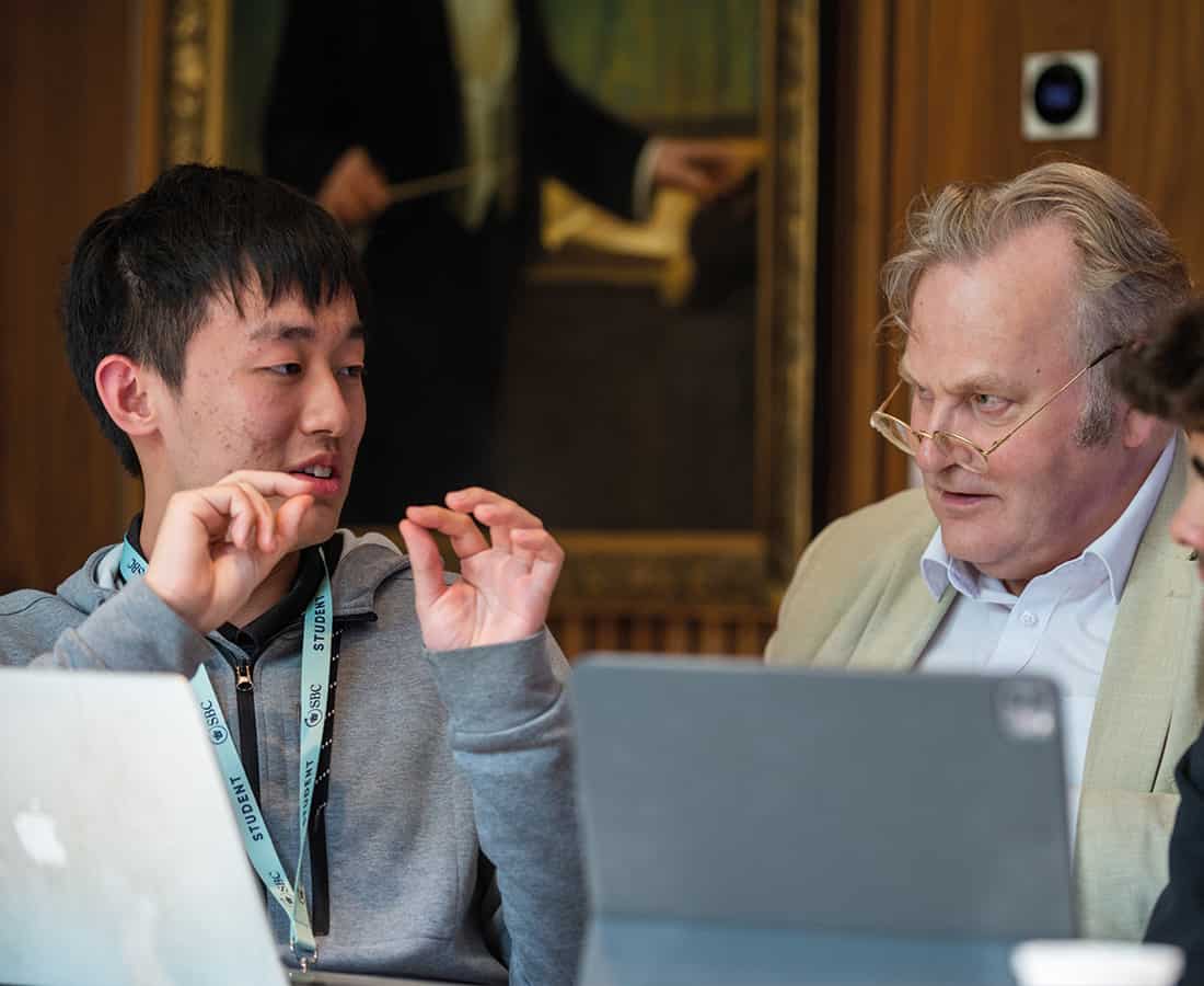 Male-Student-taking-part-in-academic-coaching-at-Oxford-College